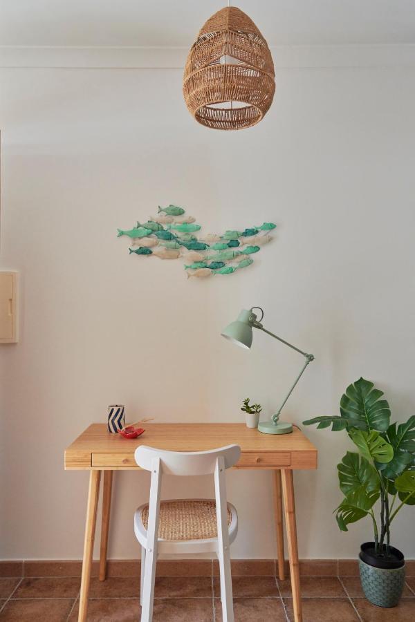 Lightful Refuge On The River Front, By Timecooler 알카세르두살 외부 사진